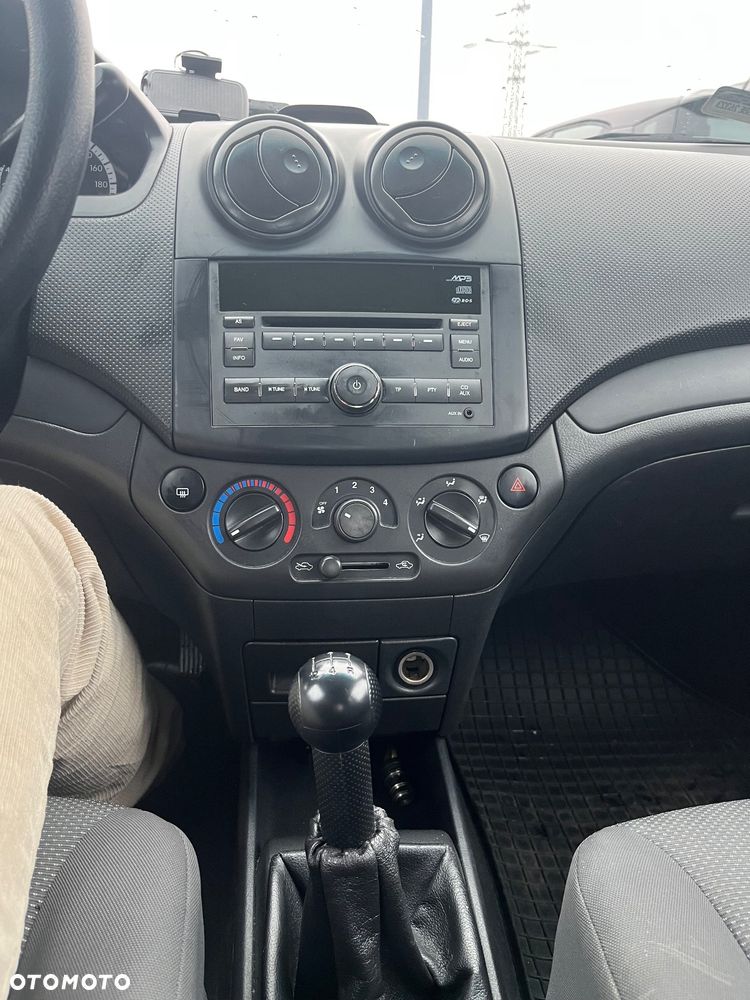 Chevrolet Aveo 1.2 S / Direct - 12