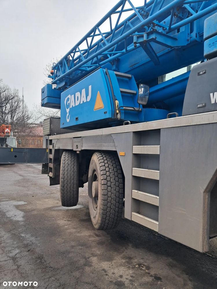 Liebherr LTM 1055/1 - 13