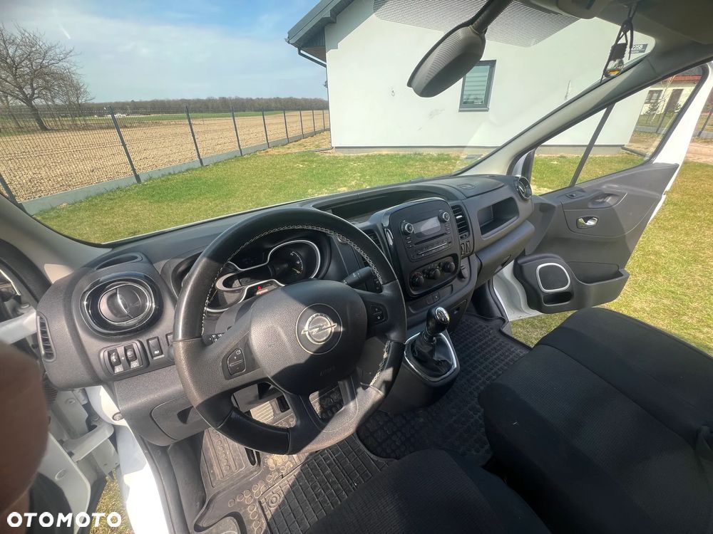 Opel VIVARO - 11