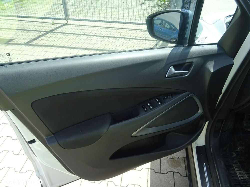 Opel Crossland X - 13