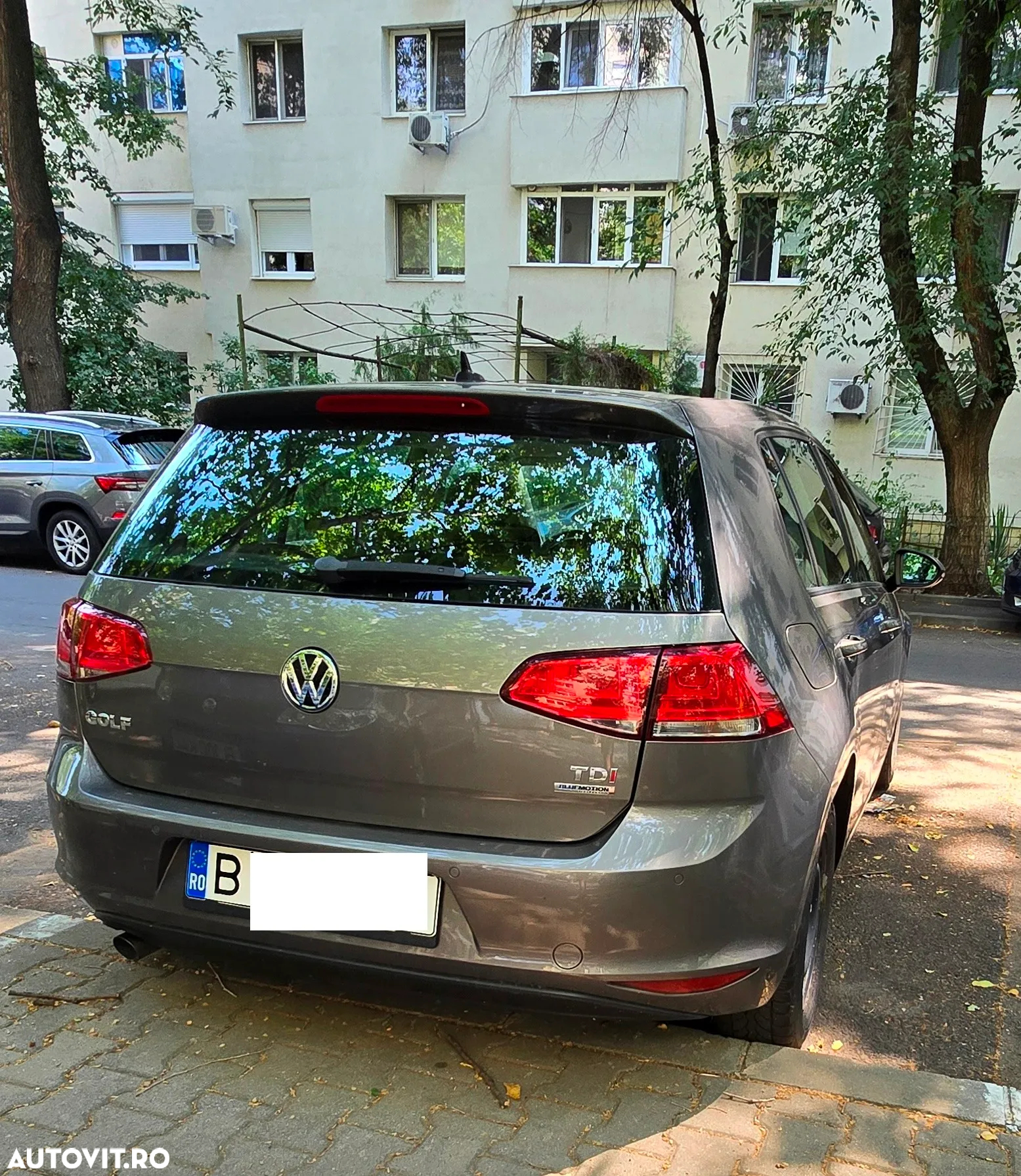 Volkswagen Golf 1.6 TDI DPF DSG BlueMotion Technology Comfortline - 2