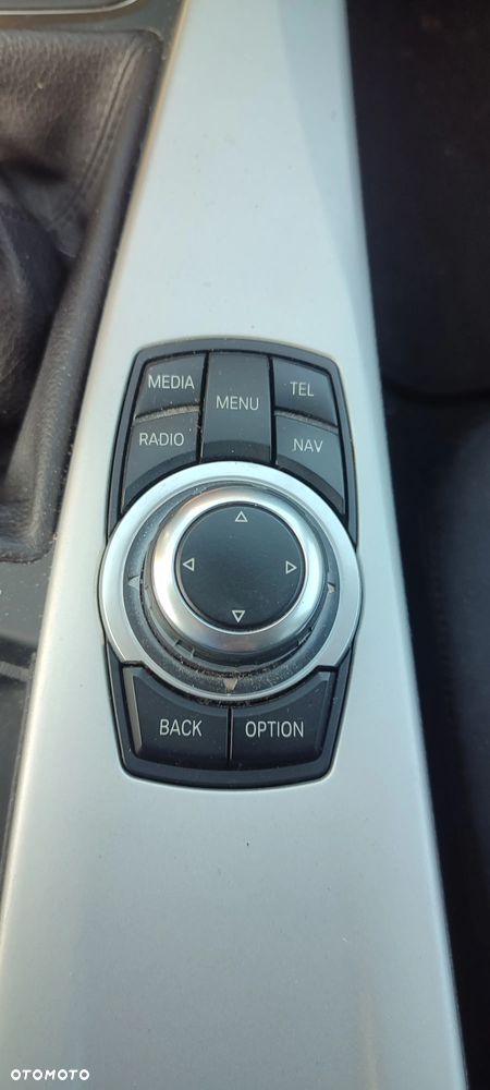 BMW Seria 3 320d - 13