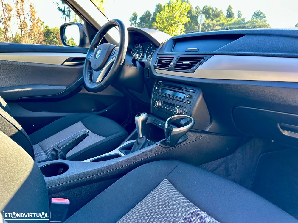 BMW X1 18 d sDrive - 31