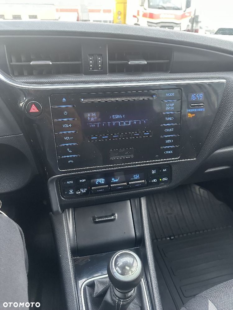 Toyota Auris 1.4 D-4D Comfort - 9