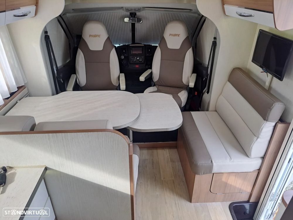 Pilote Essential P 746 - 10