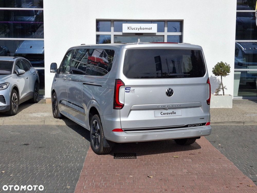 Volkswagen Caravelle - 10