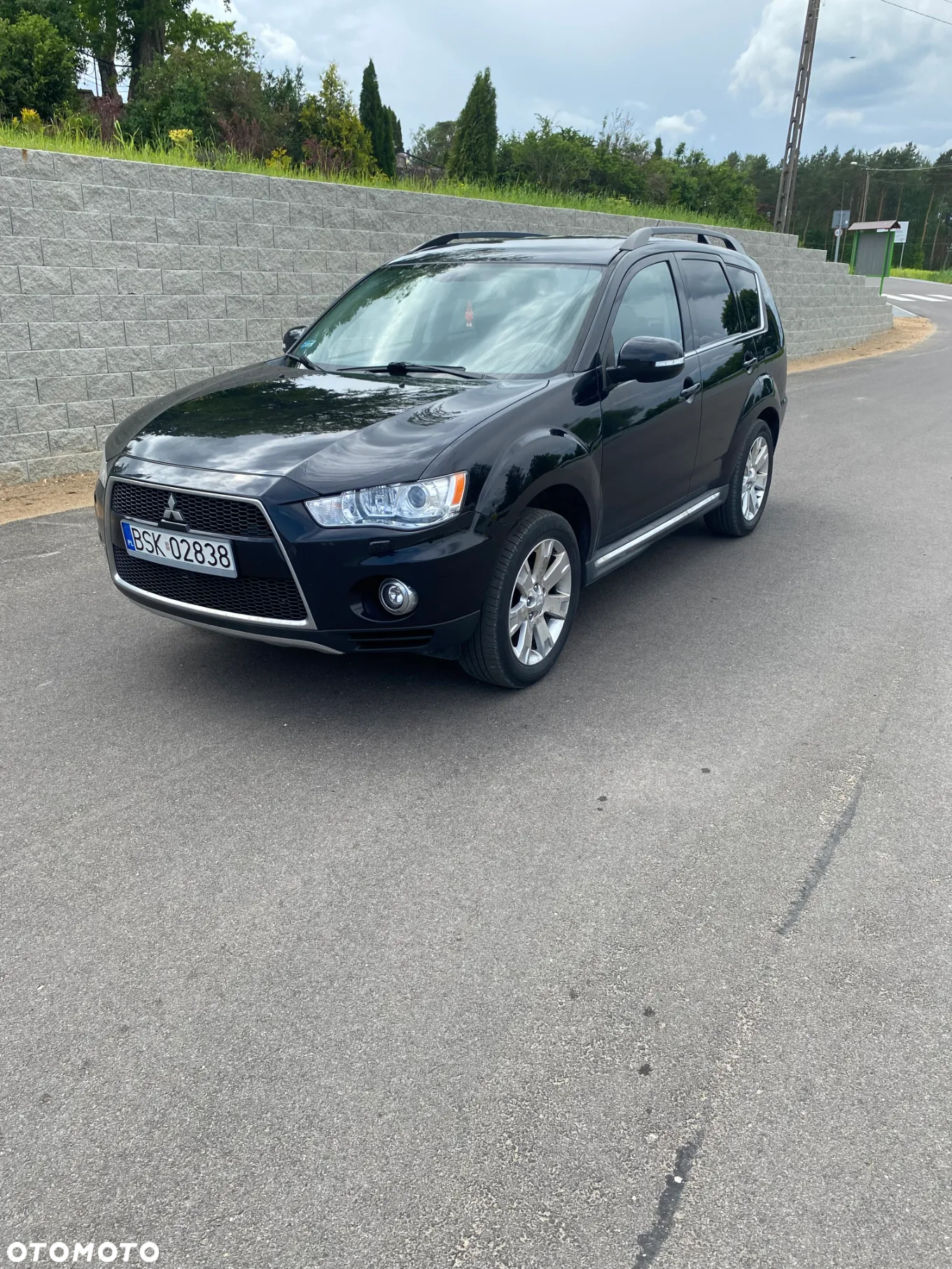 Mitsubishi Outlander - 3