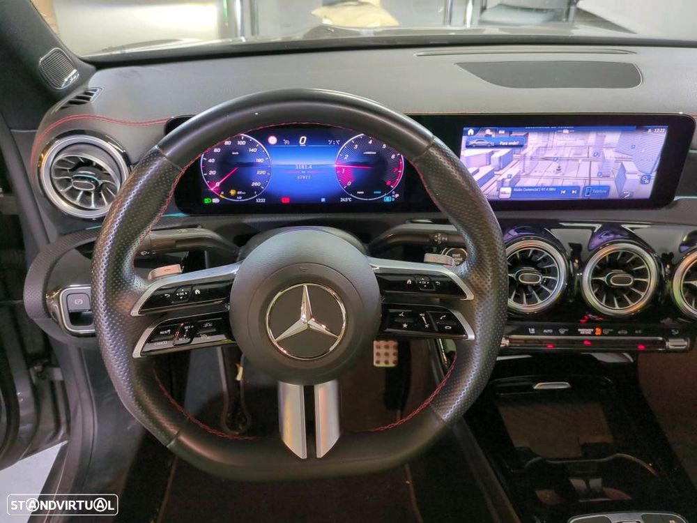 Mercedes-Benz CLA 200 Standard - 8