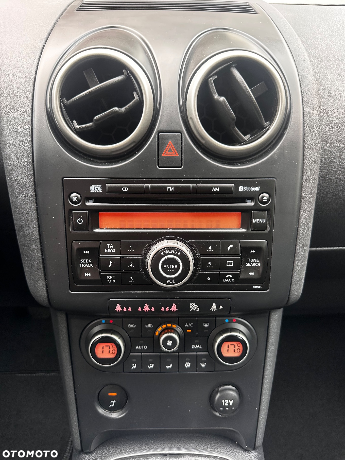 Nissan Qashqai 1.6 visia - 32