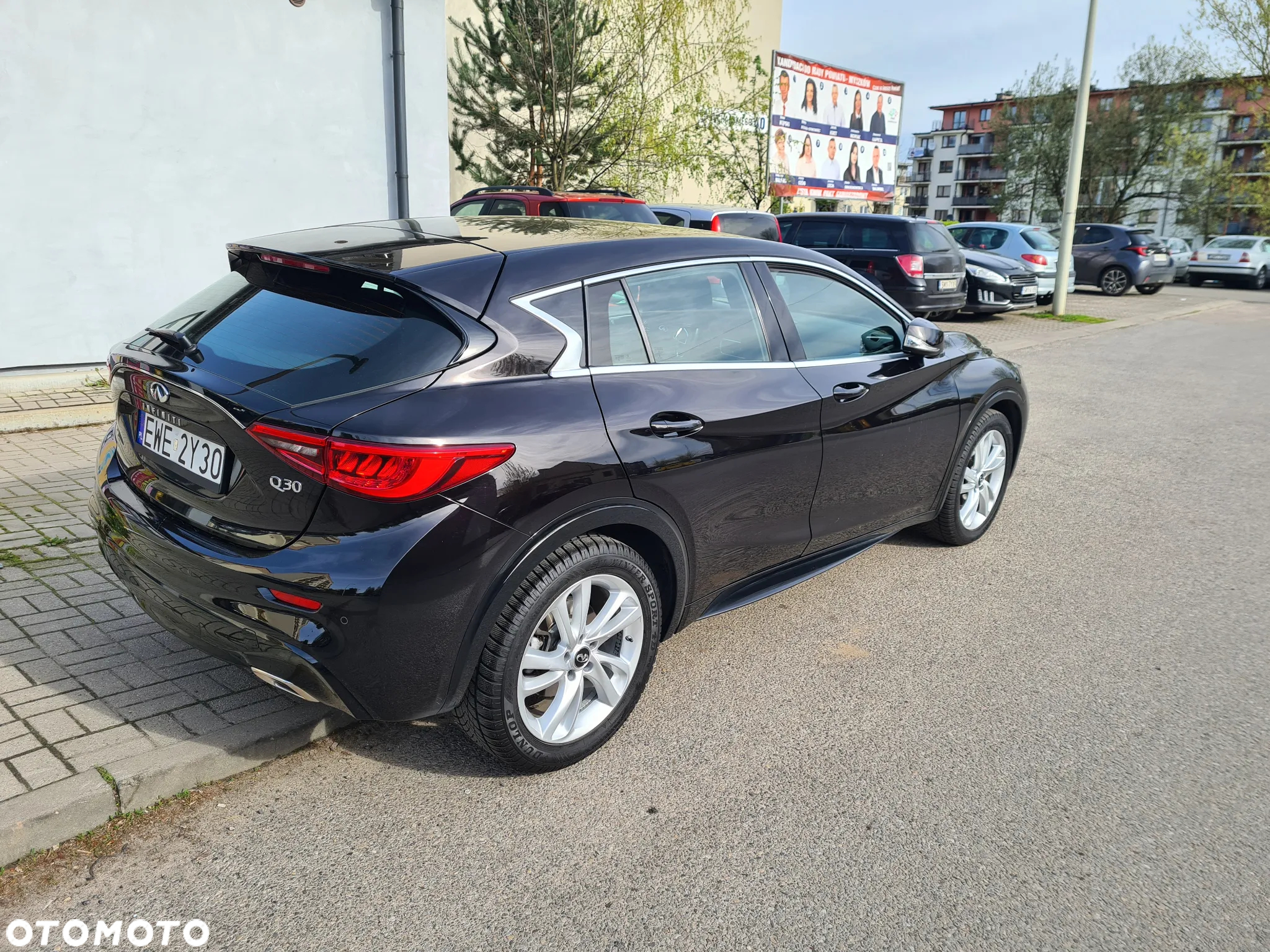 Infiniti Q30 1.5d Business 7DCT - 4