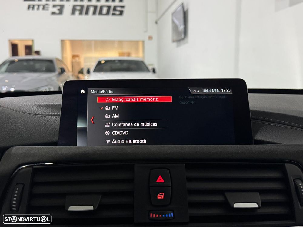 BMW 330 e iPerformance Pack M - 19