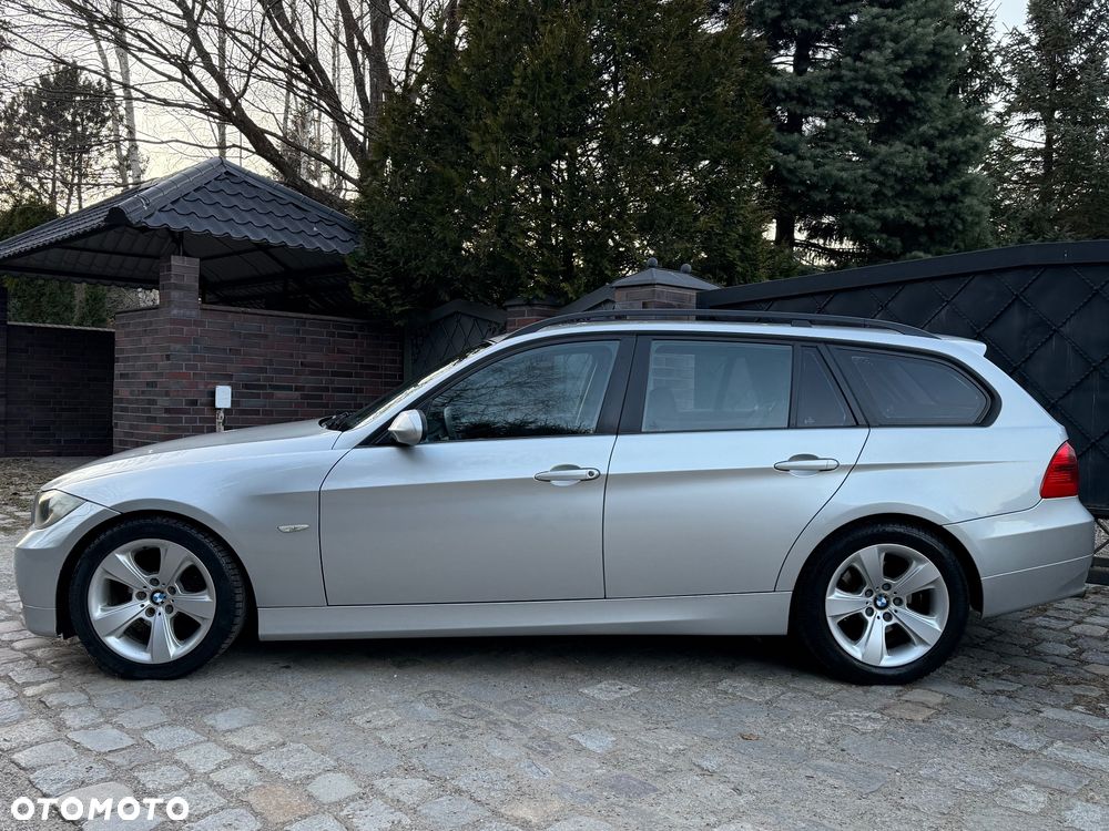 BMW Seria 3 318d DPF Edition Sport - 9