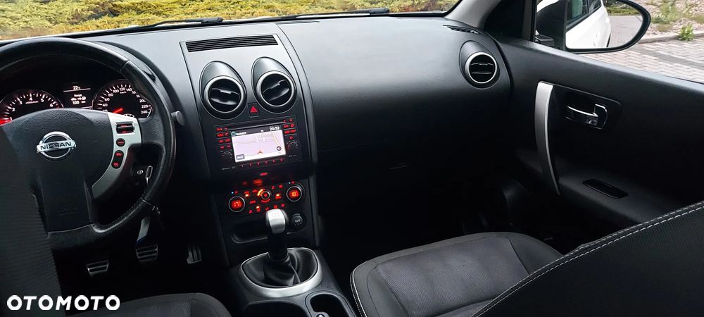 Nissan Qashqai 1.6 360 - 32