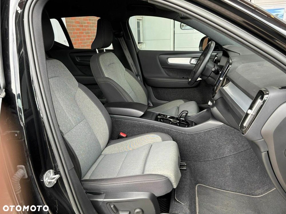 Volvo XC 40 B3 Plus Bright - 12