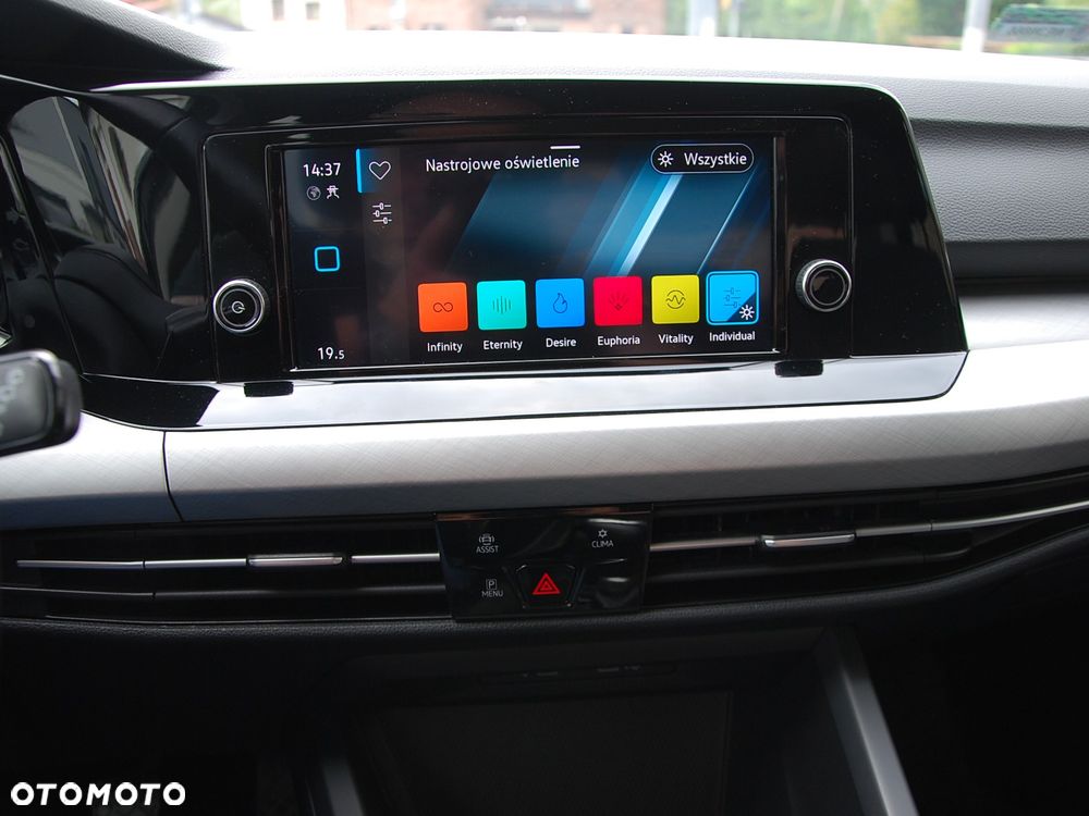 Volkswagen Golf 1.5 TSI EVO Life - 38