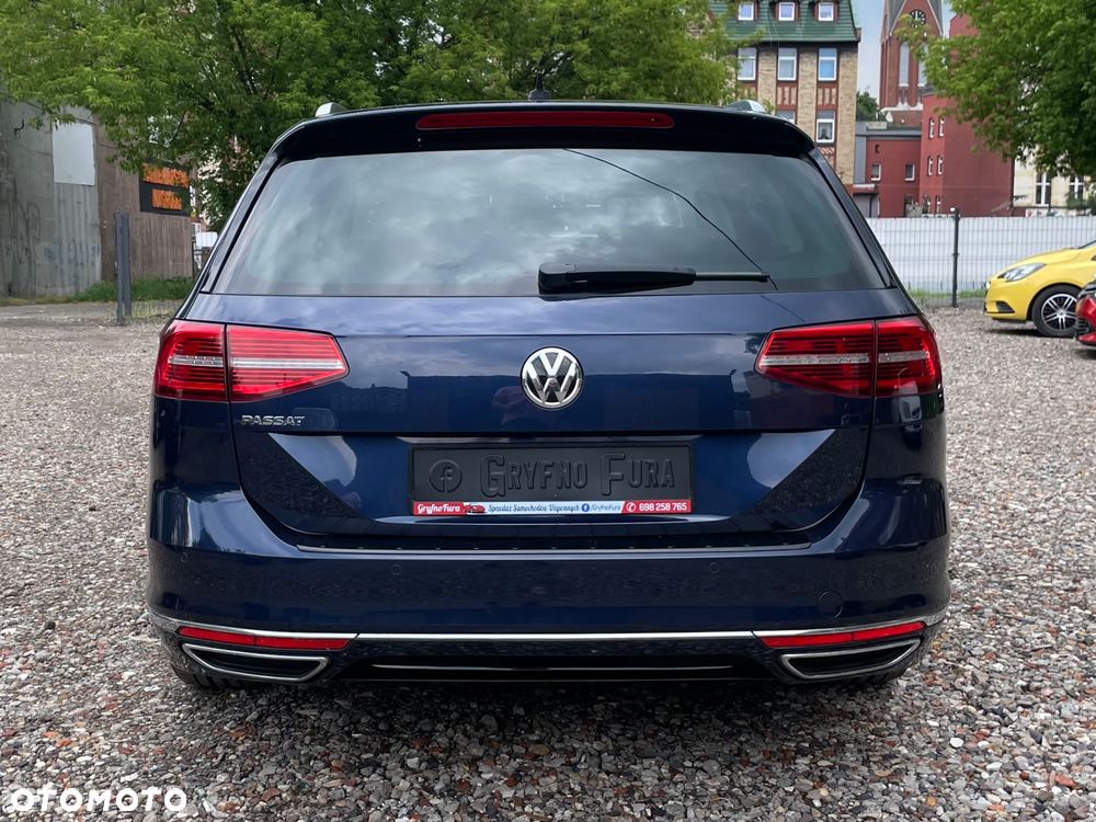 Volkswagen Passat - 11