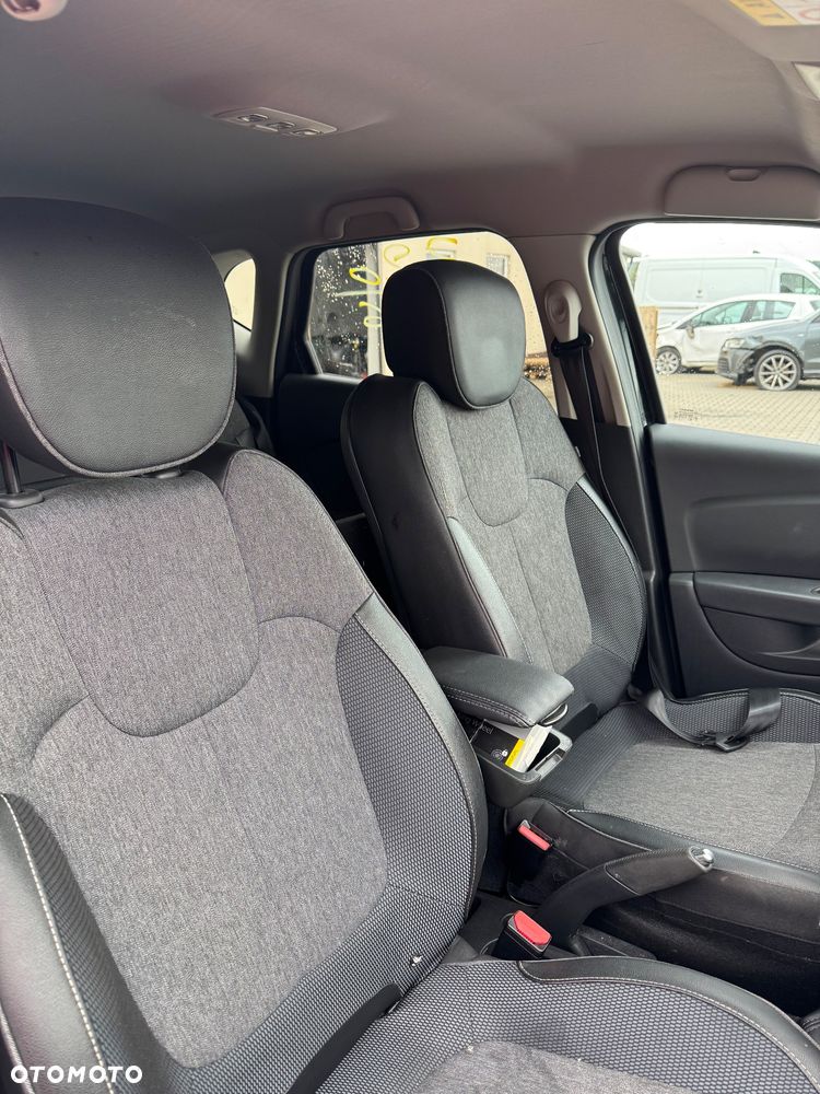 Renault Captur - 13