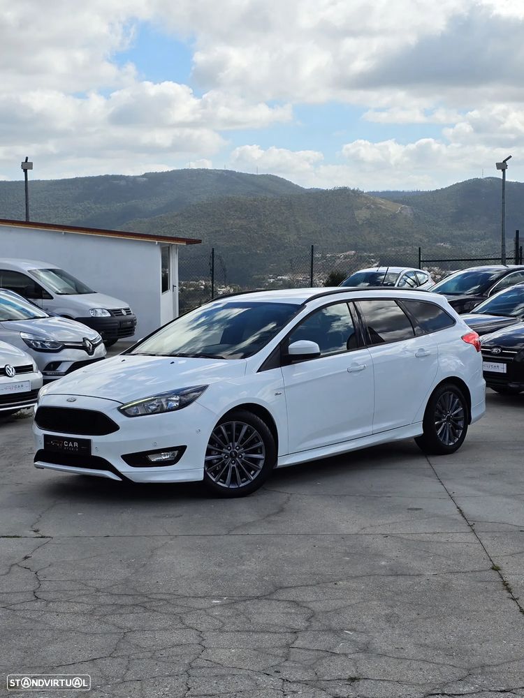 Ford Focus SW 1.0 EcoBoost S&S ST-LINE - 2