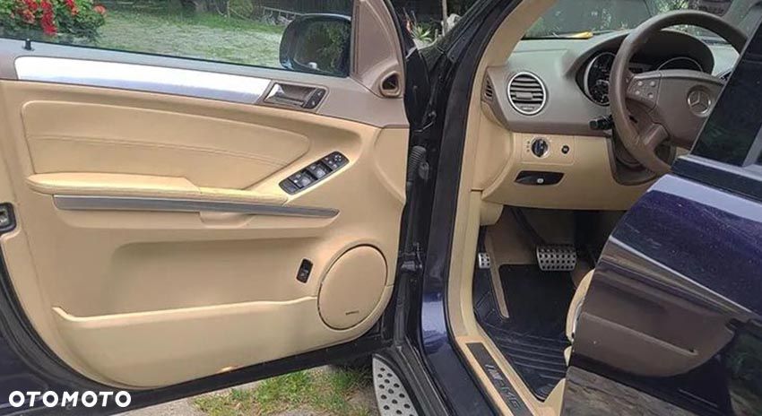 Mercedes-Benz ML - 8