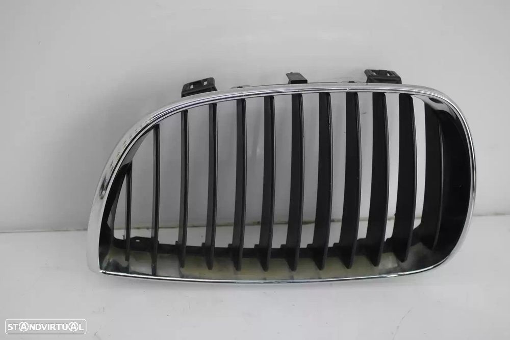 GRELHA FRONTAL BMW 1 2006 -511370771299 - 1