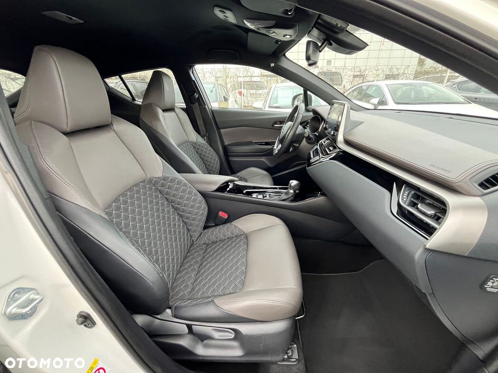 Toyota C-HR 1.8 Hybrid Executive - 29
