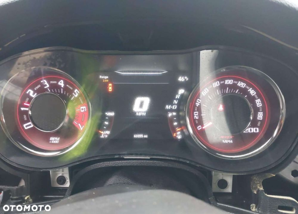 Dodge Challenger - 11