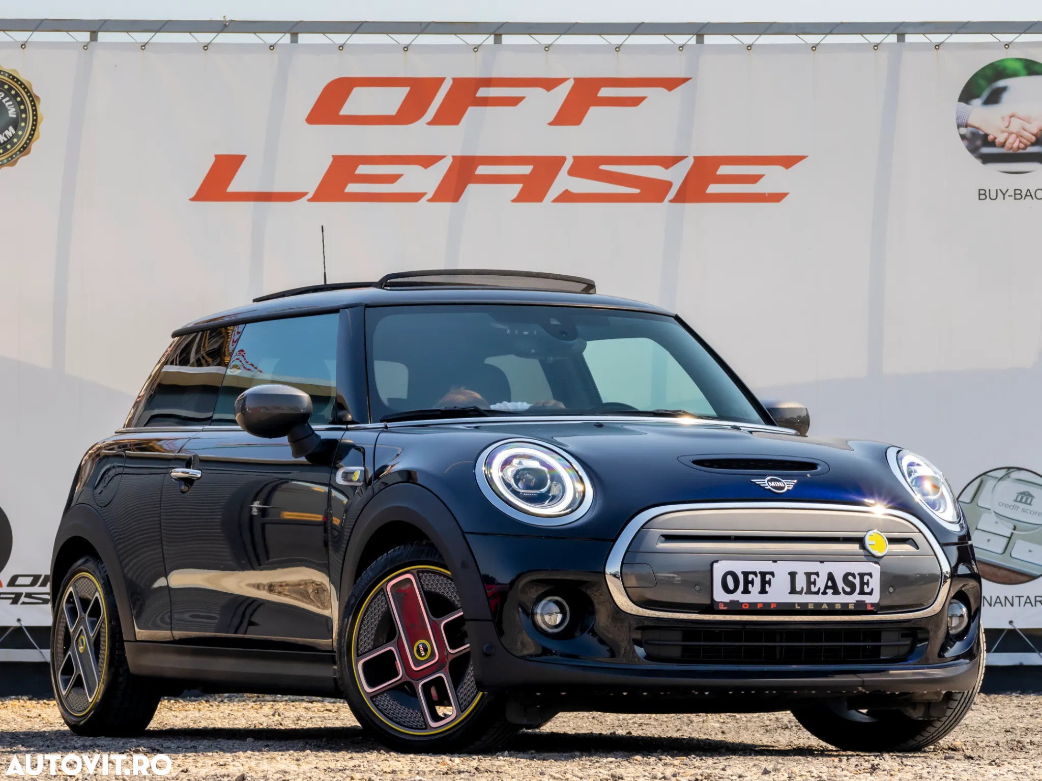 Mini Cooper SE Standard - 2