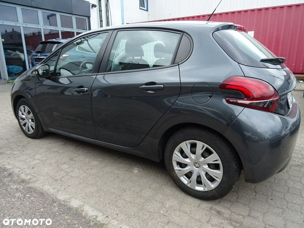 Peugeot 208 - 2