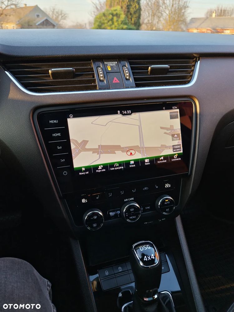 Skoda Octavia Scout 2.0 TDI 4x4 DSG - 22