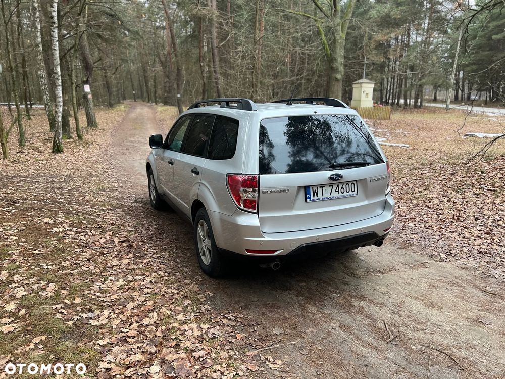 Subaru Forester 2.0 XA Euro5 - 6