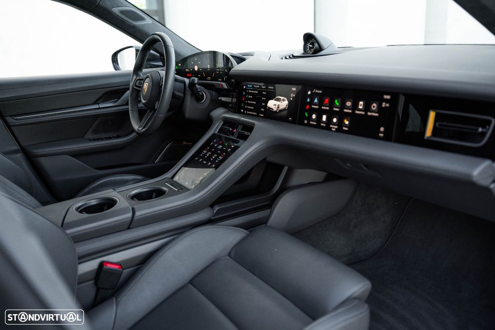 Porsche Taycan Sport Turismo Turbo S - 41