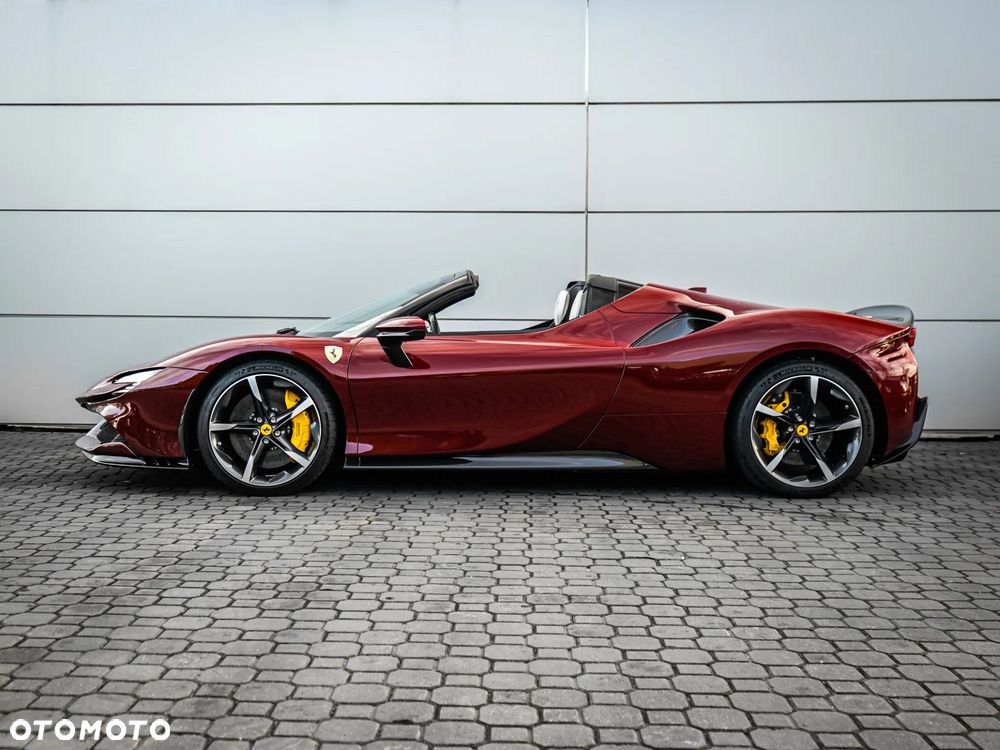 Ferrari SF90 Spider - 2