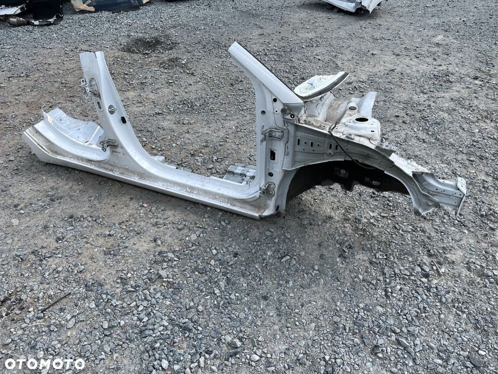 Ćwiartka prawa próg podłużnica Hyundai I20 III - 1