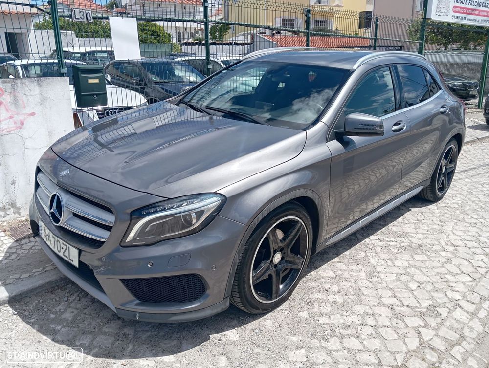 Mercedes-Benz GLA 250 4Matic 7G-DCT AMG Line - 1
