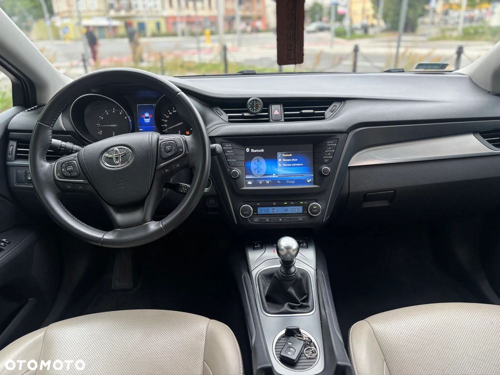 Toyota Avensis 1.8 Selection - 10