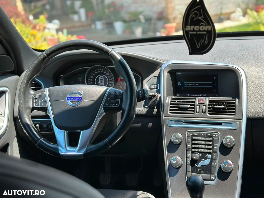 Volvo XC 60 D3 Start-Stop Momentum - 10