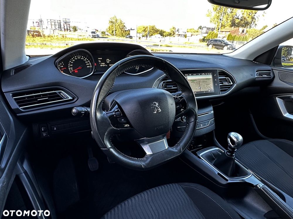 Peugeot 308 125 THP Active - 17