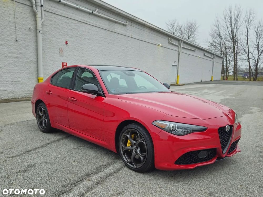 Alfa Romeo Giulia 2.0 Turbo 16V AT8-Q4 Ti - 16