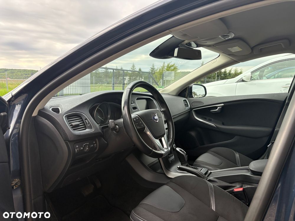 Volvo V40 D3 Geartronic Momentum - 5