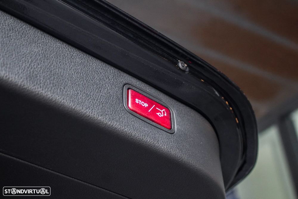 Mercedes-Benz C 300 e AMG Line - 31