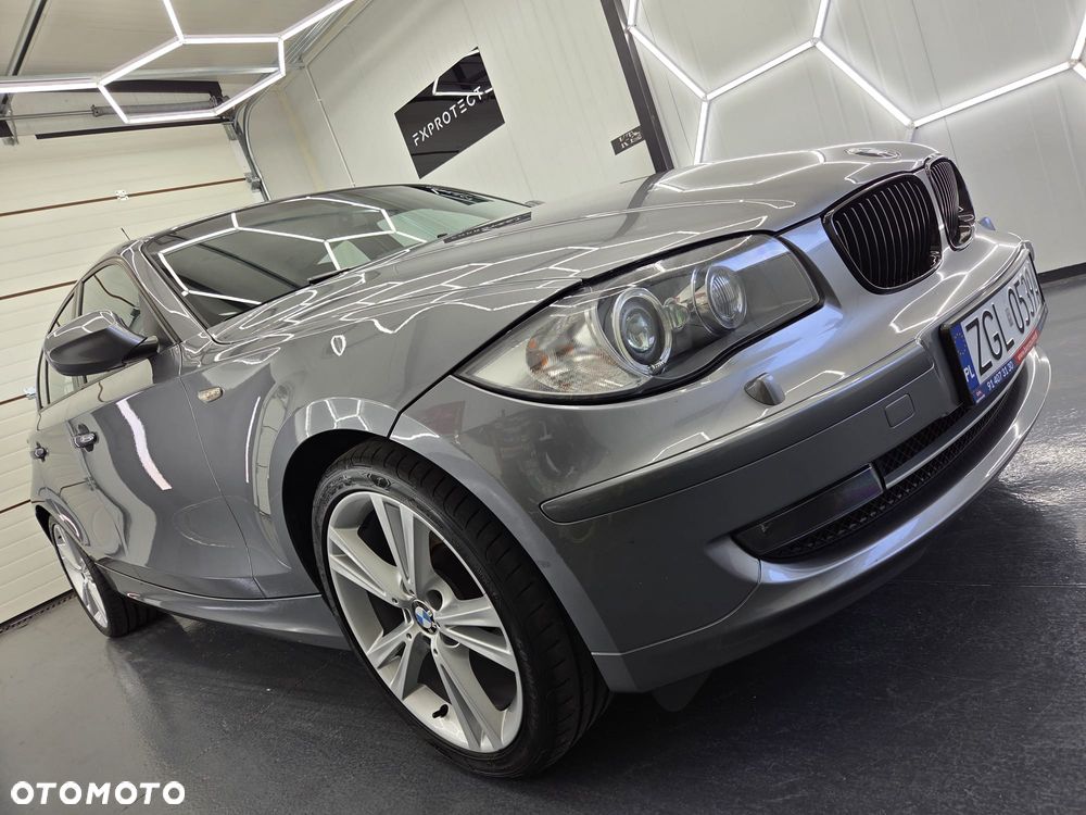 BMW Seria 1 118i Edition Sport - 10