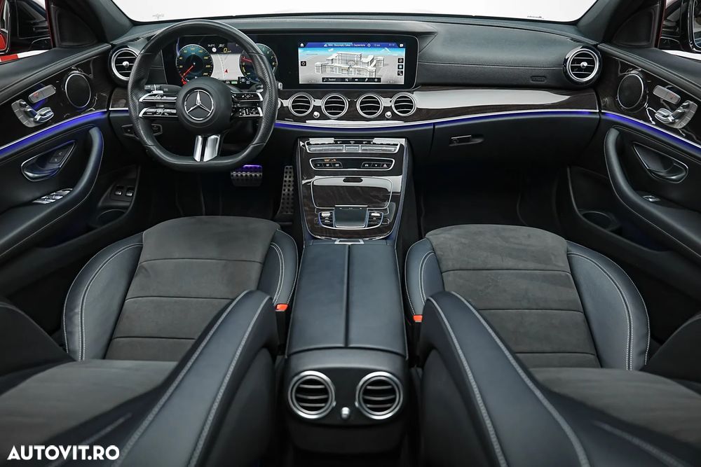 Mercedes-Benz E 300 9G-TRONIC AMG Line - 2