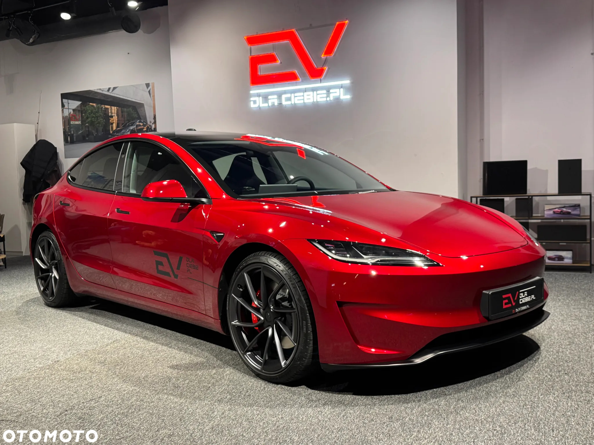 Tesla Model 3 Performance AWD - 2