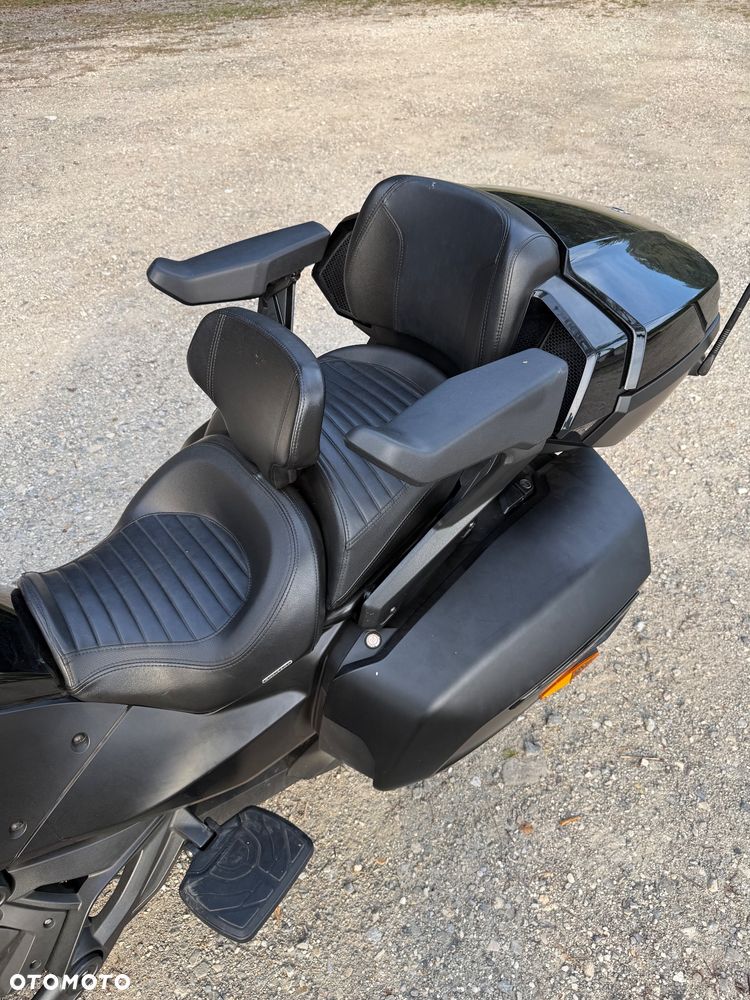 Can-Am Spyder - 13