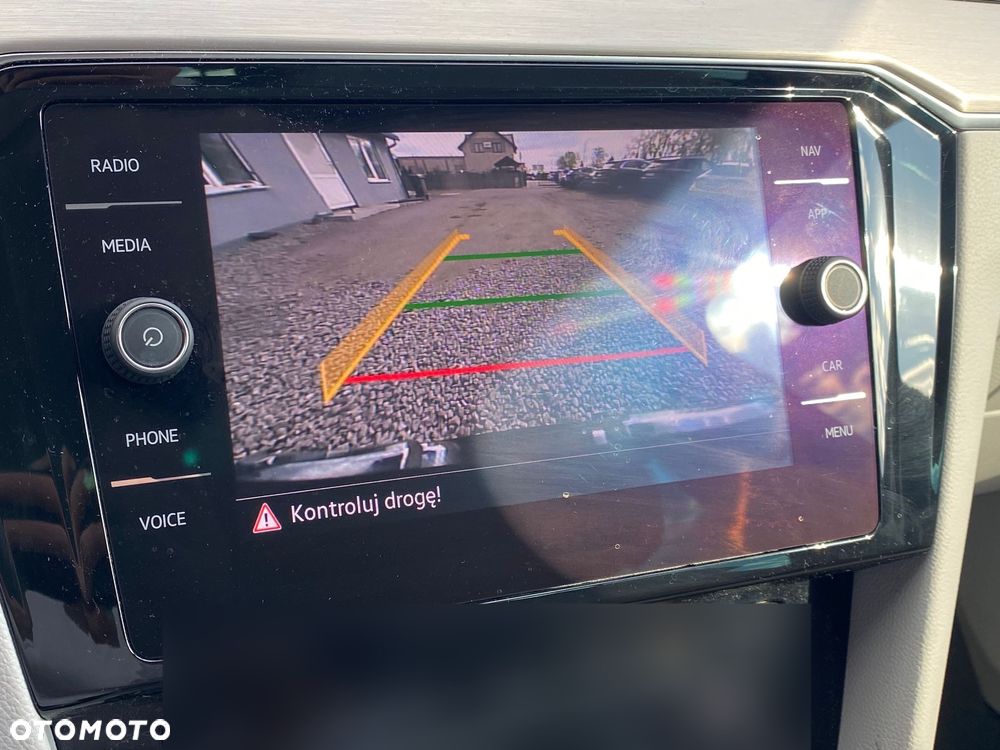 Volkswagen Passat 2.0 TDI Elegance DSG - 16