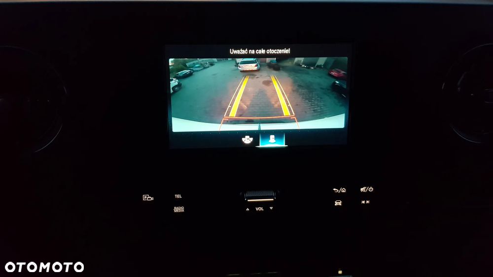 Mercedes-Benz Sprinter - 25