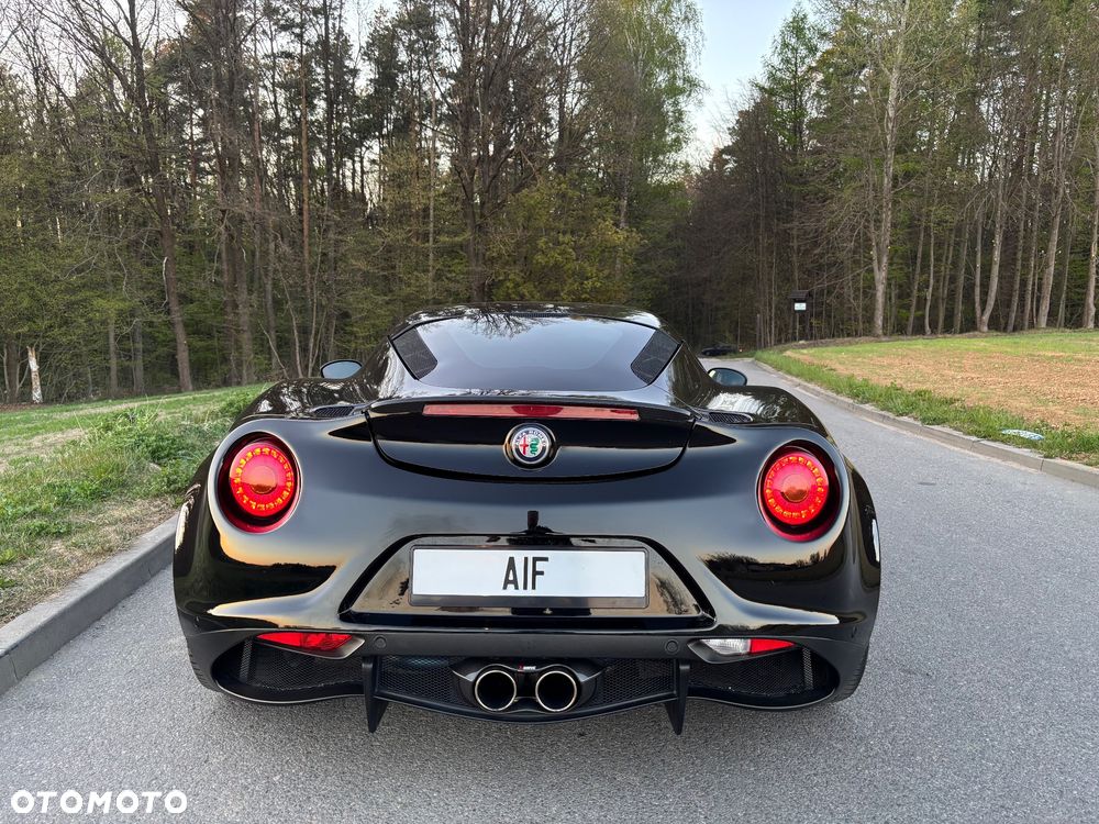 Alfa Romeo 4C - 7