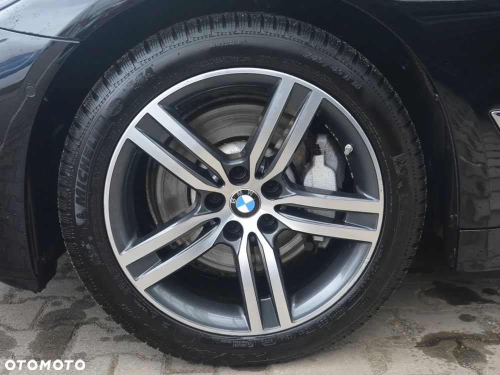 BMW Seria 5 530i - 5