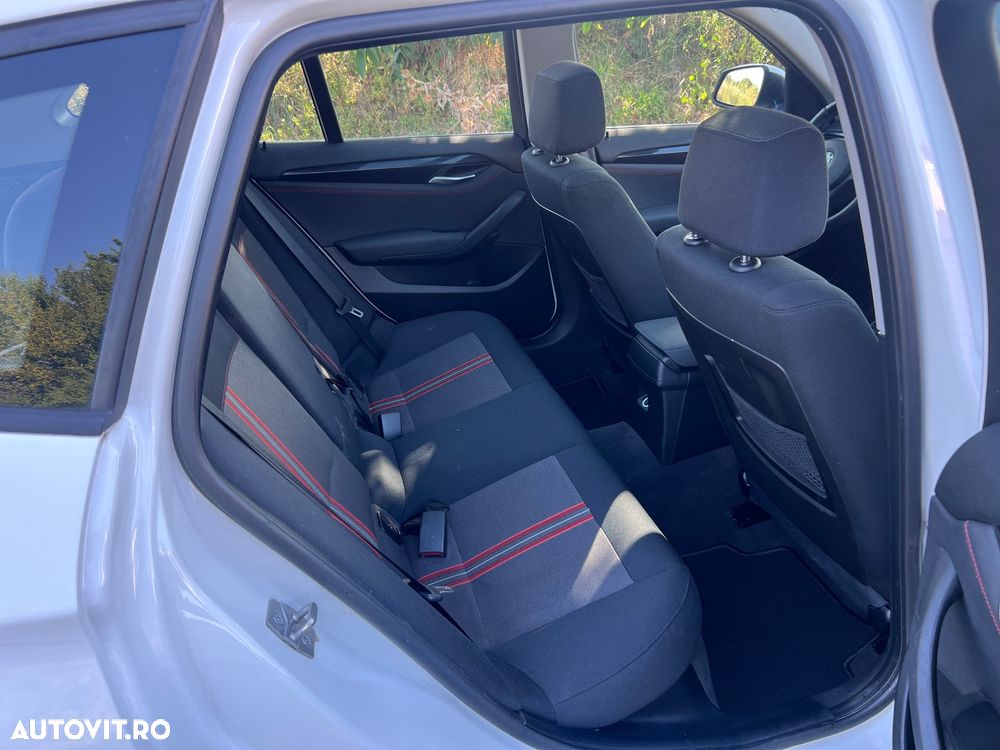 BMW X1 xDrive18d - 11