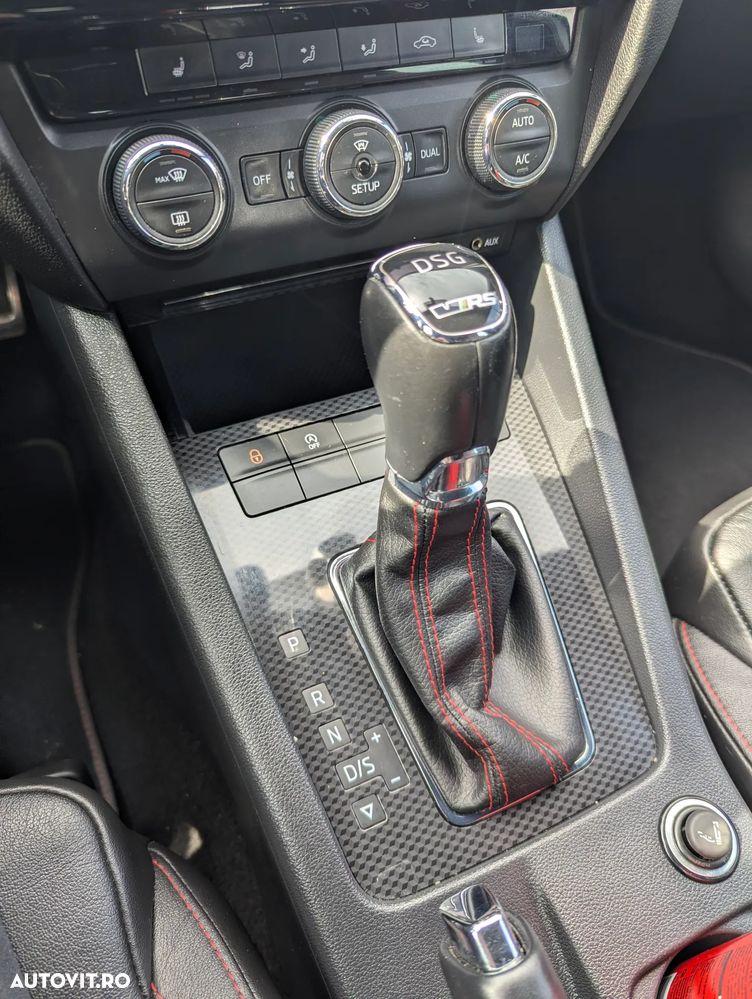 Skoda Octavia 2.0 TDI DSG RS - 7